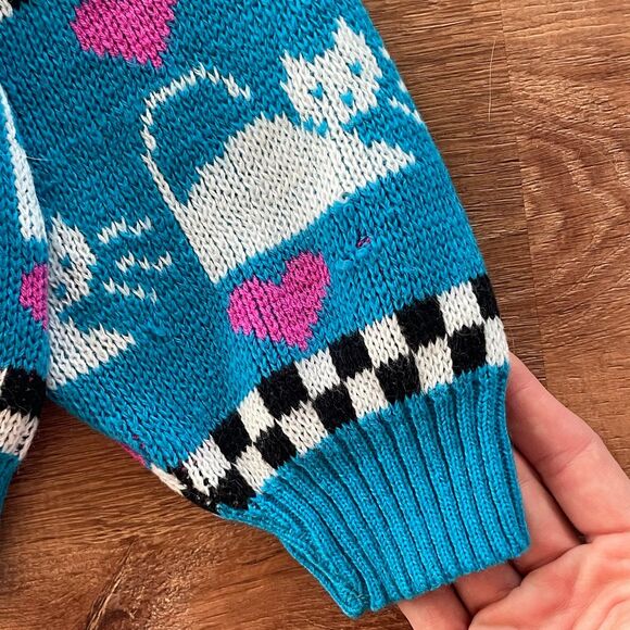 Vintage girls acrylic cat sweater size 4 blue pink white - Picture 2 of 5